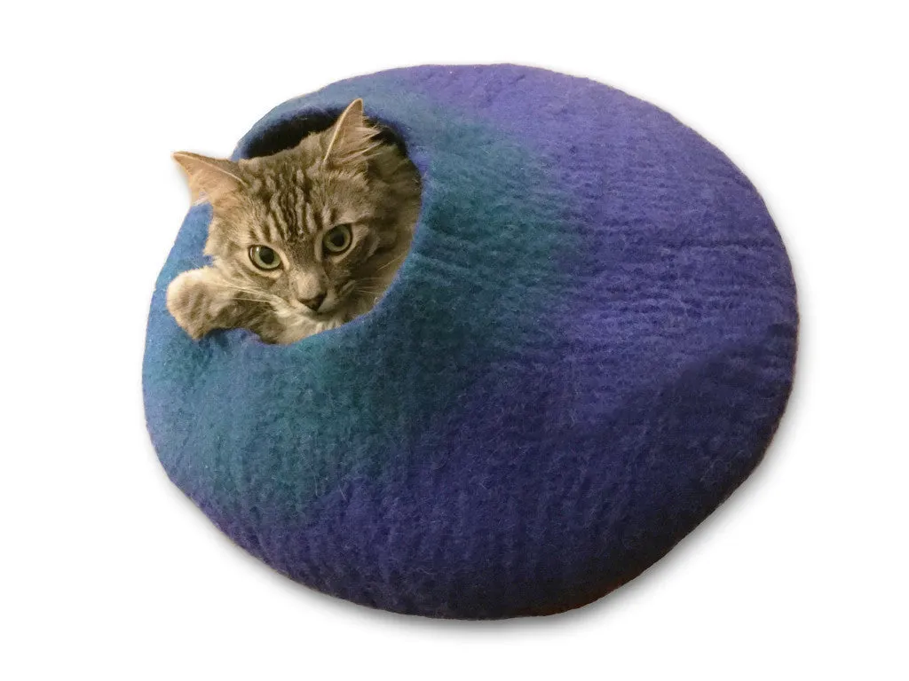 Cat Cave Cocoon - Gray and Pink