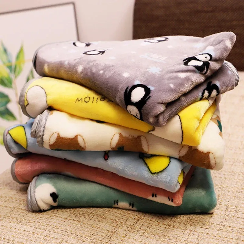 Cozy Flannel Pet Blanket for Dogs and Cats - Winter Warmth with Cartoon Designs