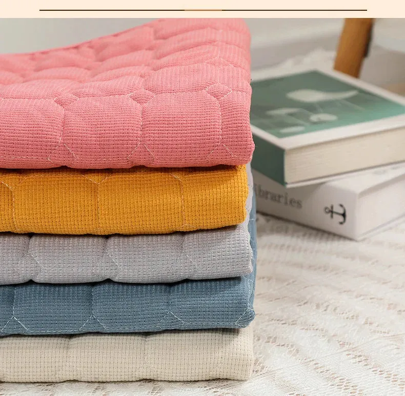 Reusable Cotton Waffle Pet Mat for Dogs - Washable and Eco-Friendly